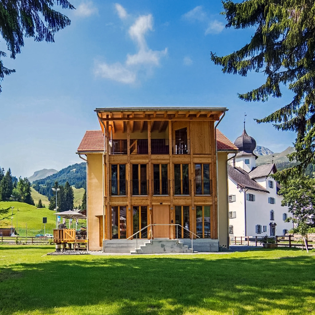 Wohngebäude in Parpan — Projekt von Atelier Ivan Beer